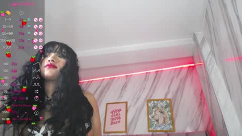 Laia online show from 01.24.25