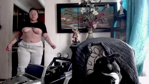 laia_hadid online show from 04.06.26