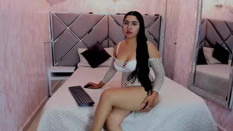 Laia roose  online show from 09.18.25