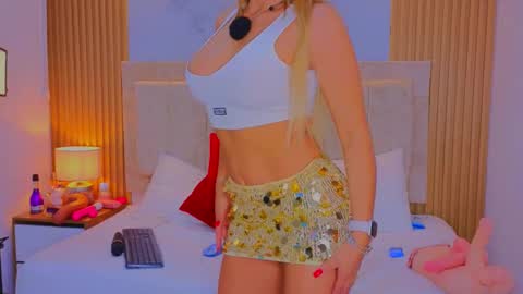 laiamilf online show from 01.17.26