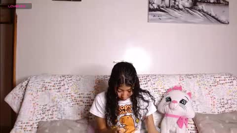 Snapshot of laila_bunny chatting on 07.26.26 Lai online show from 07.26.26