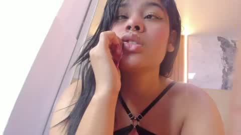 Snapshot of lailamorfy chatting on 07.15.26 online show from 07.15.26