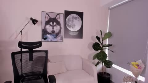 Laira online show from 11.29.25