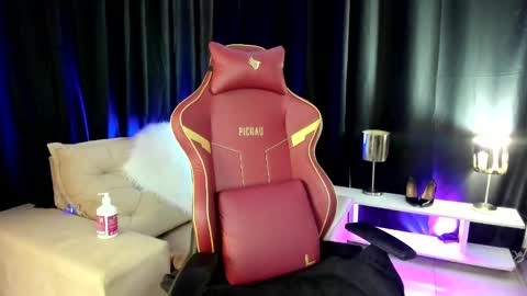 LaisFantasy online show from 02.17.25