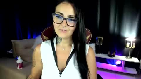 LaisFantasy online show from 02.18.25