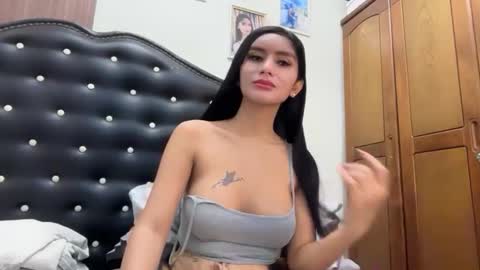 kristine online show from 04.05.26