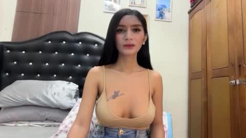 kristine online show from 05.10.26