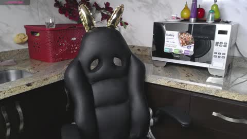 Laskhmirani online show from 01.22.25