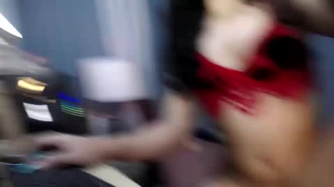 Elle 3 online show from 12.14.24