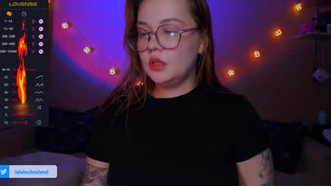 Snapshot of lala_loulou chatting on 10.19.25 Nicky online show from 10.19.25