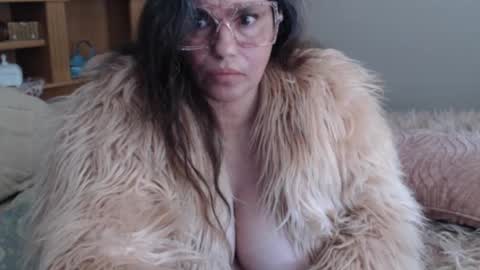 Naomi Rose online show from 03.12.25