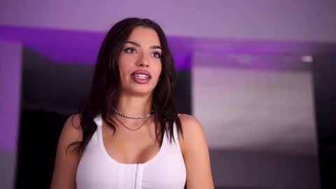 Lala online show from 11.21.25