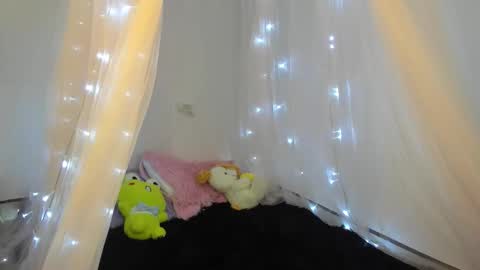 lalau online show from 10.29.25