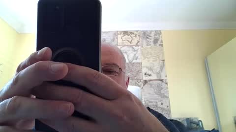 Snapshot of lamabama chatting on 09.28.25 lamabama online show from 09.28.25