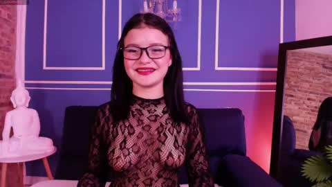 Snapshot of lana_beket_ chatting on 10.12.25 Lana online show from 10.12.25