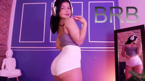 Snapshot of lana_beket_ chatting on 10.25.25 Lana online show from 10.25.25