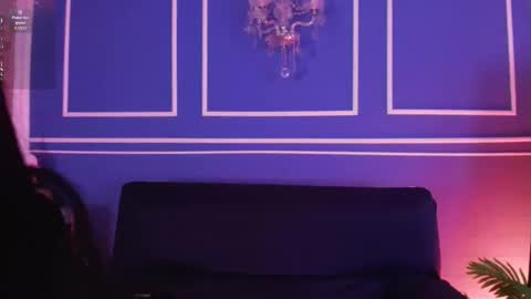 Snapshot of lana_beket_ chatting on 11.10.25 Lana online show from 11.10.25