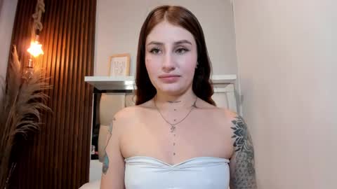 Lana     igauroraaaaaaaaa 1 online show from 01.18.25