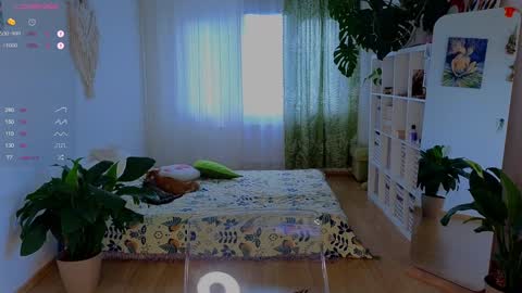 Snapshot of lana_sky chatting on 10.15.25 Lana online show from 10.15.25