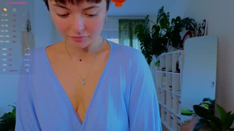 Snapshot of lana_sky chatting on 10.18.25 Lana online show from 10.18.25