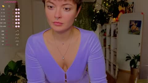 Snapshot of lana_sky chatting on 10.26.25 Lana online show from 10.26.25