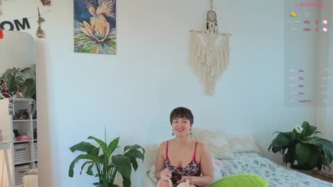 Snapshot of lana_sky chatting on 11.14.25 Lana online show from 11.14.25