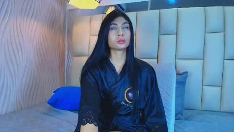 Vanessa  online show from 04.15.26