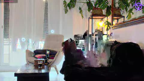 Snapshot of lana_the_virus chatting on 11.06.25 Lana The Virus online show from 11.06.25