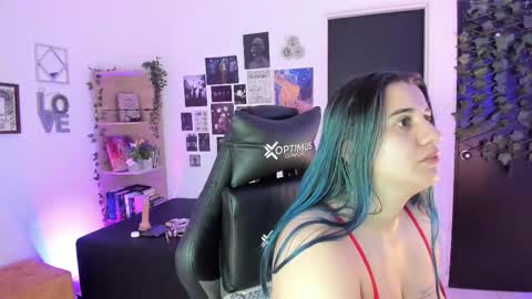 lanaherondale_ online show from 11.22.25