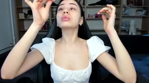 Snapshot of lanalandd chatting on 06.17.26 Lana online show from 06.17.26