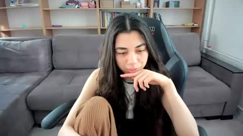 Snapshot of lanalandd chatting on 07.28.26 Lana online show from 07.28.26
