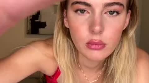 Lana online show from 12.04.25