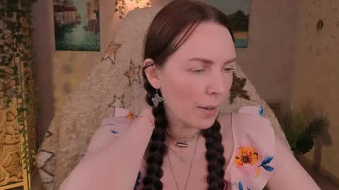 Snapshot of lanaradiance chatting on 05.08.26 Lana Radiance online show from 05.08.26