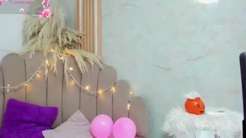 lana online show from 10.14.25