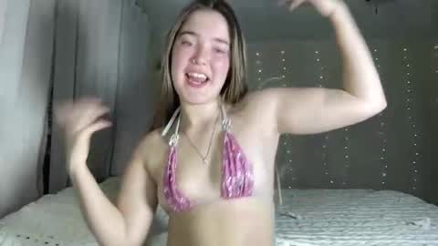 Snapshot of lanelizzie348 chatting on 10.18.25 lanelizzie348 online show from 10.18.25