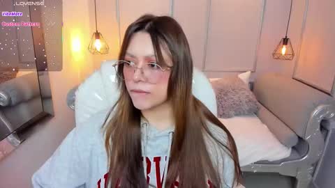 Lanna online show from 10.24.25