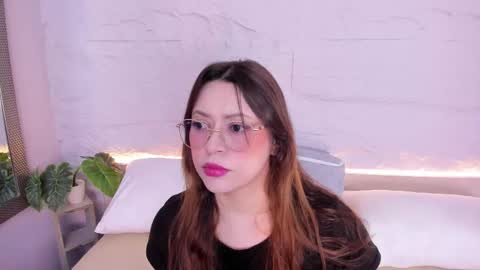 Lanna online show from 12.18.25