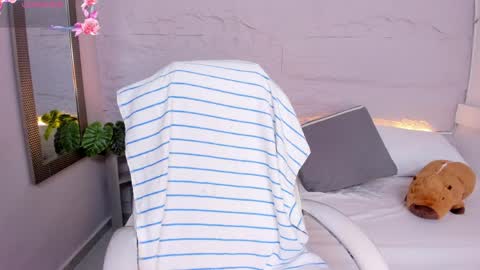 Lanna online show from 04.11.26