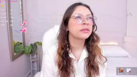 Snapshot of lanna_18_ chatting on 06.11.26 Lanna online show from 06.11.26