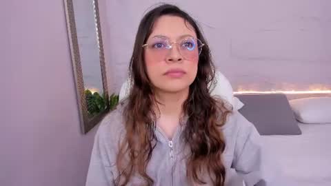 Snapshot of lanna_18_ chatting on 07.20.26 Lanna online show from 07.20.26