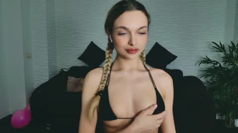 Lanna online show from 04.09.26