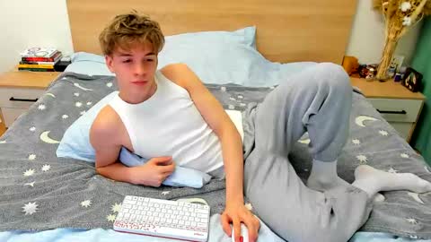 Fandi online show from 12.17.24