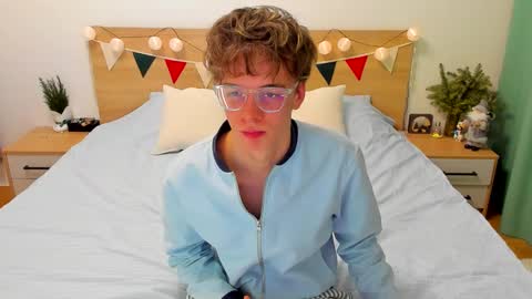 Fandi online show from 01.12.25