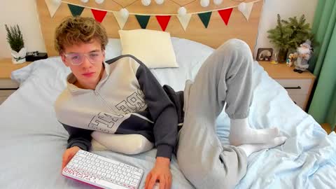 Fandi online show from 01.15.25