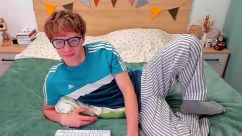 Fandi online show from 09.19.25