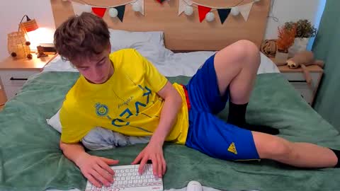 Fandi online show from 11.19.25