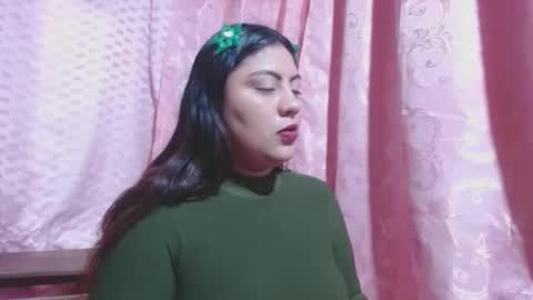 lapeligrosa_ online show from 02.17.25