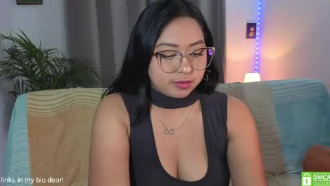 Snapshot of lara1__ chatting on 04.14.26 Lara online show from 04.14.26