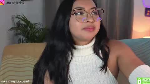 Snapshot of lara1__ chatting on 04.17.26 Lara online show from 04.17.26