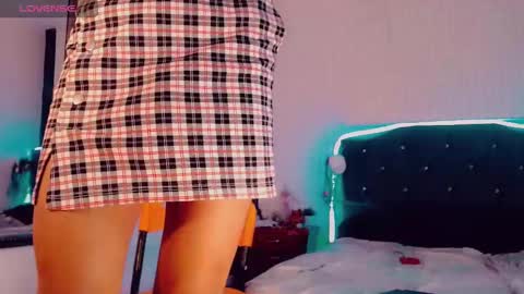 Snapshot of lara_brunette chatting on 12.04.24 Lara Brunette  online show from 12.04.24